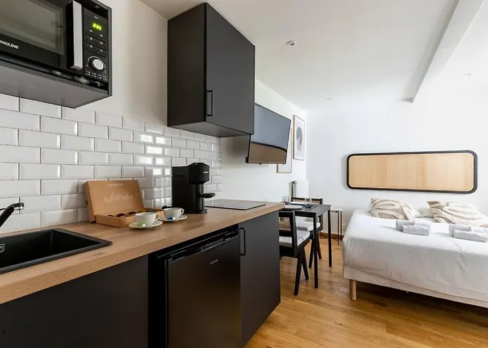 Apartment De Charme Proche De Montparnasse Paris