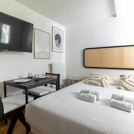 Montparnasse Rue De Rennes Charming 2p Apartment Paris